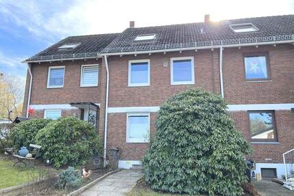 PURNHAGEN-IMMOBILIEN - Reihenmittelhaus mit Garage in gesuchter Wohnlage von Bremen-Schönebeck! - Bremen / Schönebeck