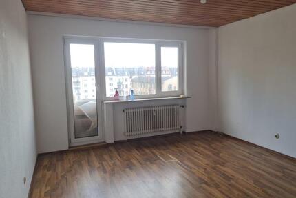 2-Zimmer Wohnung mit großer Balkon in Offenbach zum Verkaufen - Offenbach am Main Hafen