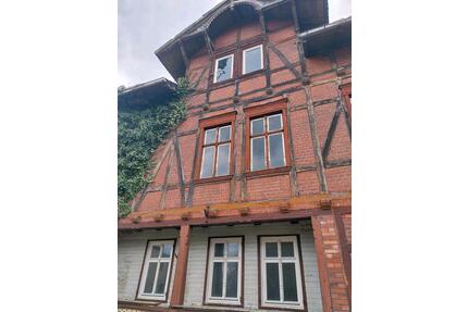 Haus in Goldbeck - 123.000,00&nbsp;EUR Kaufpreis, ca.&nbsp; 220,00&nbsp;m&sup2; in Genthin (PLZ: 39307)