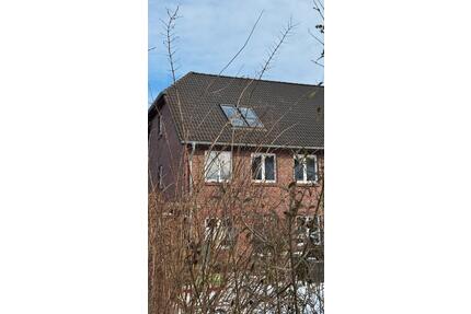 Doppelhaushälfte in Schwerin - provisionsfrei zu verkaufen