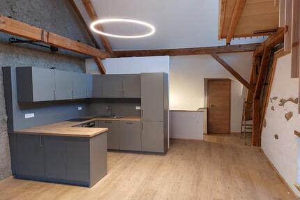 Neuwertige Altbauwohnung, Maisonette mit Dachbalkon und Galerie - Hüfingen