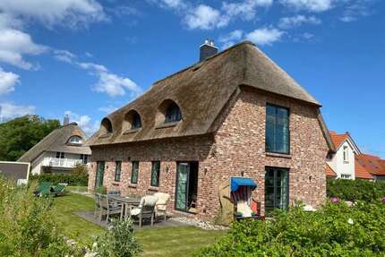 Haus zum Kaufen in Kalkhorst 1.100.000,00 € 150 m²