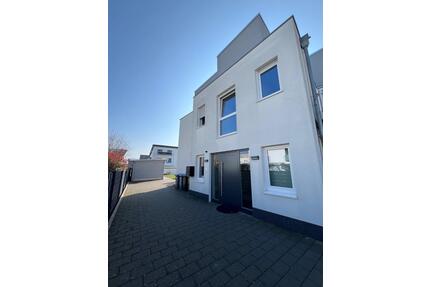 Modernes Mehrfamilienhaus mit 4-Wohnungen in Soest (Ardey)