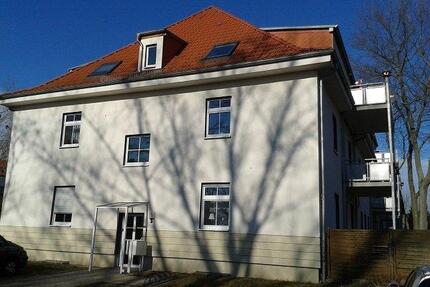 Frisch renovierte 3-Raumwohnung mit Balkon in beliebter Wohnlage - Merseburg