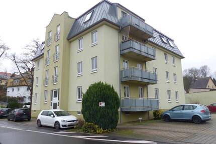 Schicke 2- Raum Eigentumswohnung mit Balkon und Fahrstuhl in Döbeln zu verkaufen