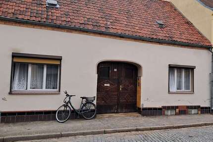 Haus zum Kaufen in Eisenhüttenstadt 65.000,00 € 85 m²