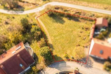 Grundstück zu verkaufen in Hallerndorf 239.000,00 € 798 m²