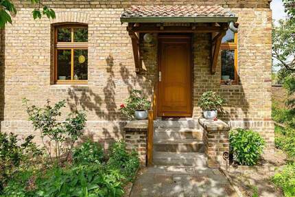 Historisches Wohnhaus mit Einliegerwohnung in Ludwigsfelde-Gröben