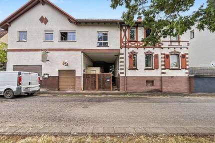 Haus zum Kaufen in Hungen 430.000,00 € 284 m²
