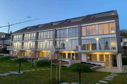 Haus zum Mieten in Stuttgart 3.550,00 € 200 m²