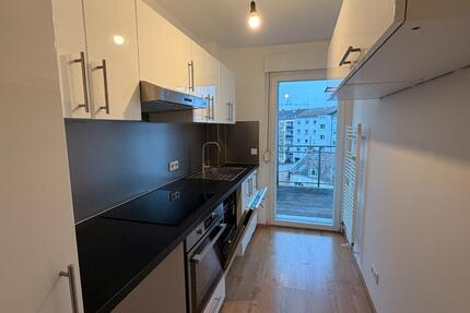 Modernisierte 3-Zimmer-Wohnung mit Balkon und EBK in Frankfurt-Bockenheim - Frankfurt am Main