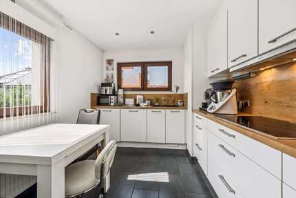 Haus zum Kaufen in Stuttgart 820.000,00 € 190 m²