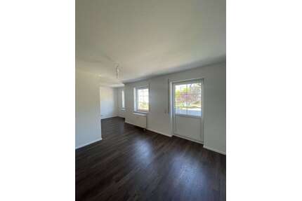 Wohnung zum Mieten in Plauen 215,00 € 36.65 m²