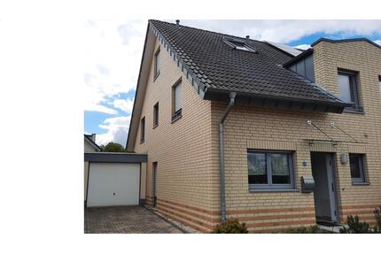 DHH in Frechen-Königsdorf, 133 m² mit Garten und Garage