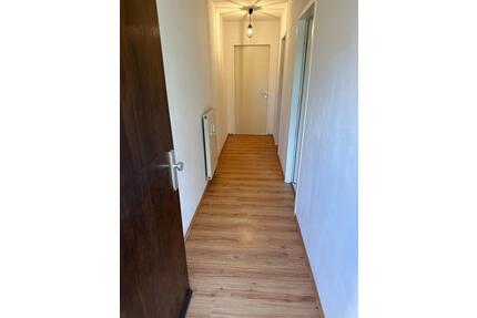 Bezugsfreie Eigentumswohnung & Stellplatz in der Tiefgarage - Schöneiche bei Berlin