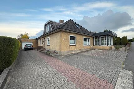 4,5 Zimmer Erdgeschoss Wohnung - 1.300,00&nbsp;EUR Kaltmiete, ca.&nbsp; 120,00&nbsp;m&sup2; in Pahlen (PLZ: 25794)