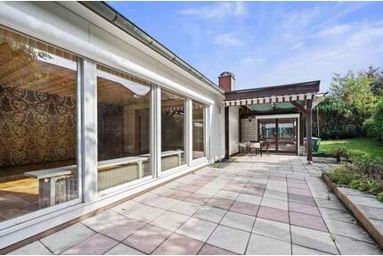 PROVISIONSFREI- Großes Haus mit Garage, Terrasse und Wintergarten - Einliegerwohnung möglich - Nendingen