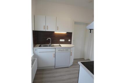 Sanierte bezugsfertige 2,5-Zi.-Wohnung, zentrale Lage Schleswig