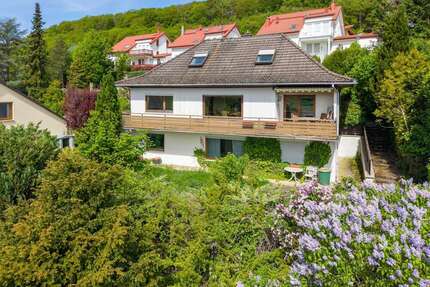 Haus zum Kaufen in Niedernhausen 715.000,00 € 247 m²