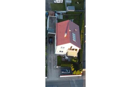 Moderne Mietwohnung in 92318 Neumarkt mit 150 m² Gartenanteil - Neumarkt in der Oberpfalz Altenhof
