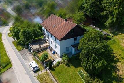 Nähe Passau: Grundstück in exponierter Lage (Südhang) mit Altbestand - Tiefenbach