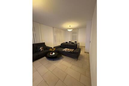 Moderne 5-Zimmer-Wohnung in Dortmund mit Küchen Übernahme