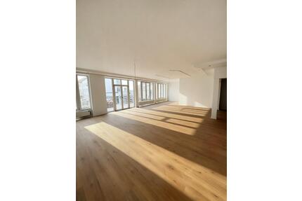 Kernsanierte 2,5-Zimmer-Wohnung in Bestlage von Altötting !!!