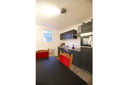 Trier-Kürenz* helle 2 ZKB Dachgeschosswohnung mit Garten in zentraler Lage!