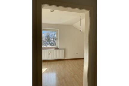 Frisch renoviert: Gemütliche 1,5-Zimmer-Wohnung zentral gelegen - Garmisch-Partenkirchen Breitenau