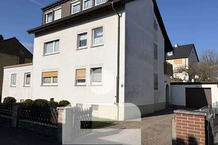 Haus zum Kaufen in Naila 178.000,00 € 211 m²