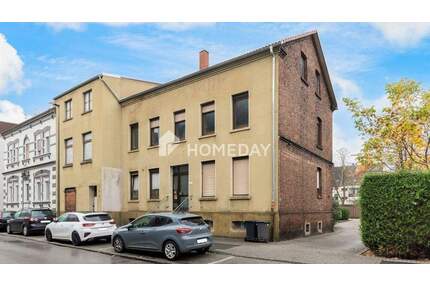 Sanierungsbedürftige MFHs mit Anbau und Baugrundstück und 15 Garagen - Gelsenkirchen-Erle