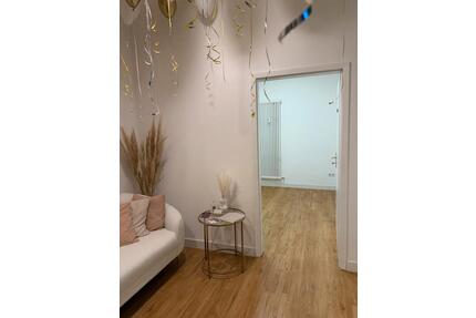 Moderner Behandlungsraum im Beauty-Studio zu vermieten - Koblenz Bisholder