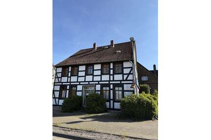 Haus zum Kaufen in Bad Münder am Deister 195.000,00 € 300 m²