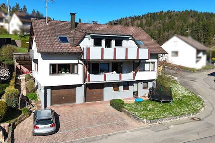 *RESERVIERT* Gepflegtes Mehrgenerationenhaus zum Soforteinzug! - Oberndorf am Neckar / Altoberndorf