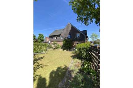 Haus zum Kaufen in Wendeburg Meerdorf 320.000,00 € 267 m² - Wendeburg / Meerdorf