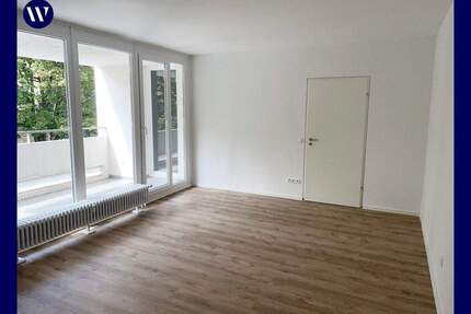 Helle + renovierte 2-Zimmer-Wohnung mit Balkon, guter Schnitt, separate Küche, Duschbad, Aufzug - Braunschweig