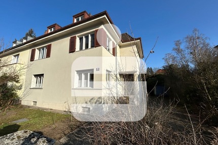 ...in einer der begehrtesten Wohnlagen...DHH mit Erweiterungspotential in Erlangen