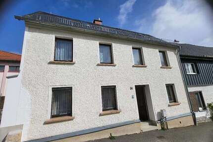 Haus zum Kaufen in Lengenfeld 39.000,00 € 90 m²