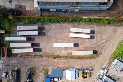 Rund 2.200 m² eingezäunte Lagerfläche in Karlsruhe - ab Ende September frei!