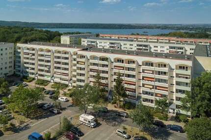 Wohnung zum Mieten in Neubrandenburg 411,00 € 62.93 m²