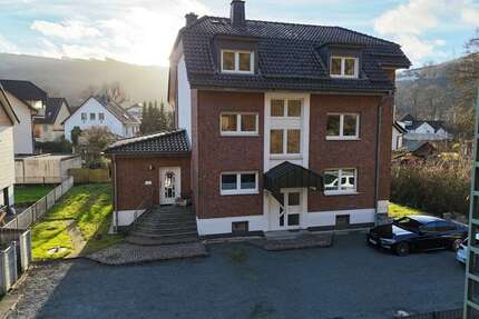 Haus zum Kaufen in Plettenberg Ohle 335.000,00 € 329 m² - Plettenberg / Ohle