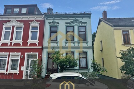 MFH mit 2 WE im Vorderhaus, 2 WE in Hinterhaus + Garage in HB Waller Park Faktor 13,7 Renobedürftig - Bremen