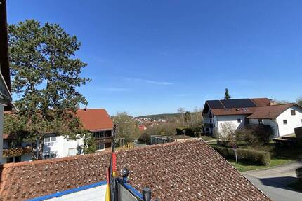 Stadtnahes Wohnen im Grünen - schicke, große ETW mit Garage zu verkaufen! - Großhabersdorf