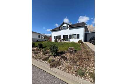 Haus zum Kaufen in Rödental 549.999,00 € 160 m²