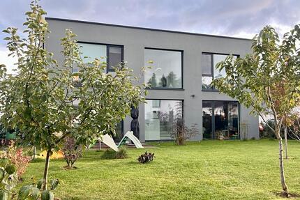 Einfamilienhaus Bauhausstil - 620.000,00&nbsp;EUR Kaufpreis, ca.&nbsp; 175,00&nbsp;m&sup2; in Zossen (PLZ: 15806)
