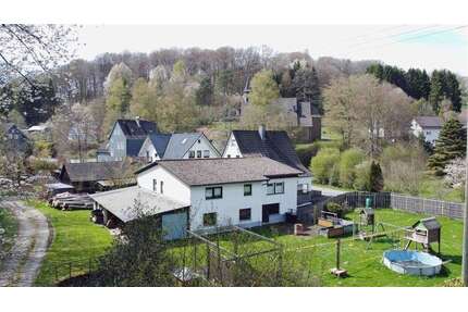 Haus zum Kaufen in Morsbach , Sieg 399.000,00 € 251 m²