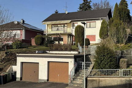 Einfamilienhaus mit großem Potenzial - Nidda
