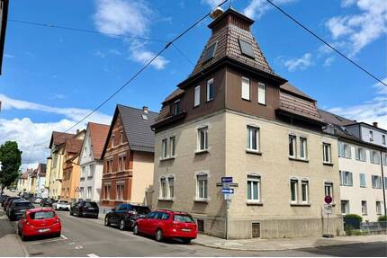 Renovierungsbedürftige 3-Zimmer-Wohnung in kleinem Mehrfamilienhaus - Stuttgart Zuffenhausen