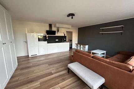 Helle 1,5 Zimmer Wohnung voll möbliert mit große balcon - Dresden Cotta