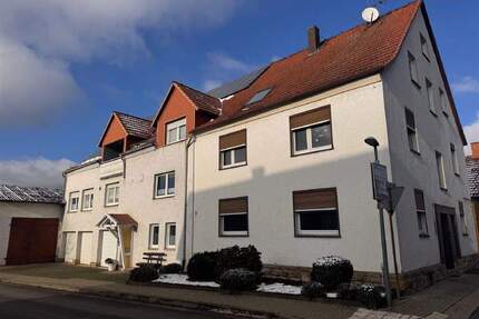 Zwei Doppelhaushälften aus unterschiedlichen Baujahren in ruhiger Lage von Udenhausen - Grebenstein / Udenhausen